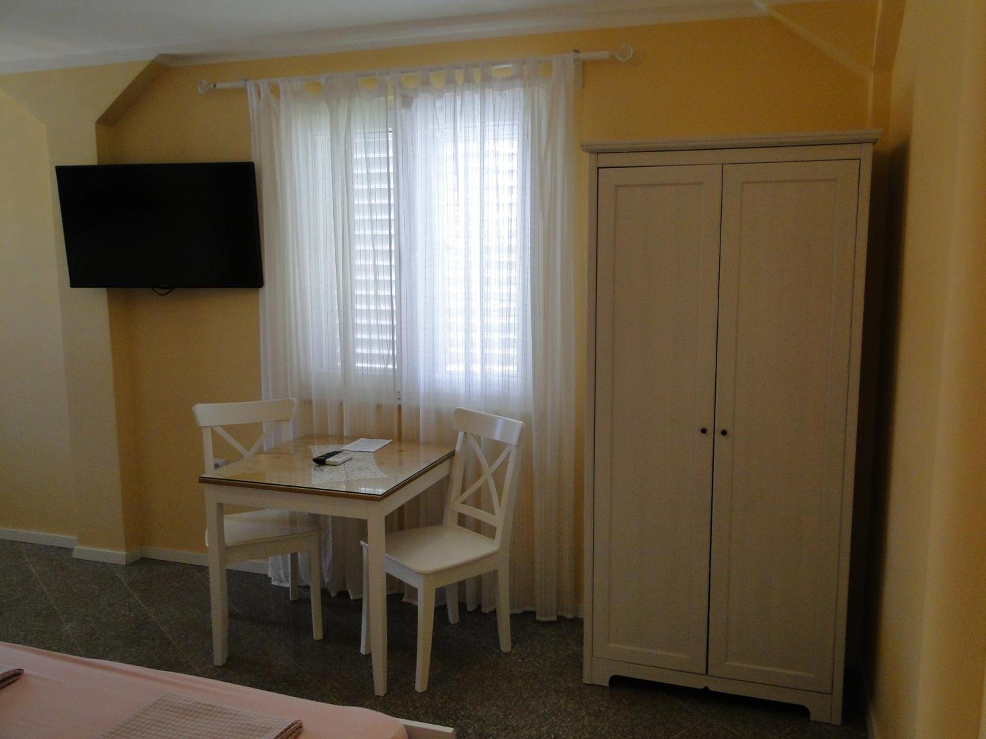 Apartments Villa Ela ウマグ 部屋 写真