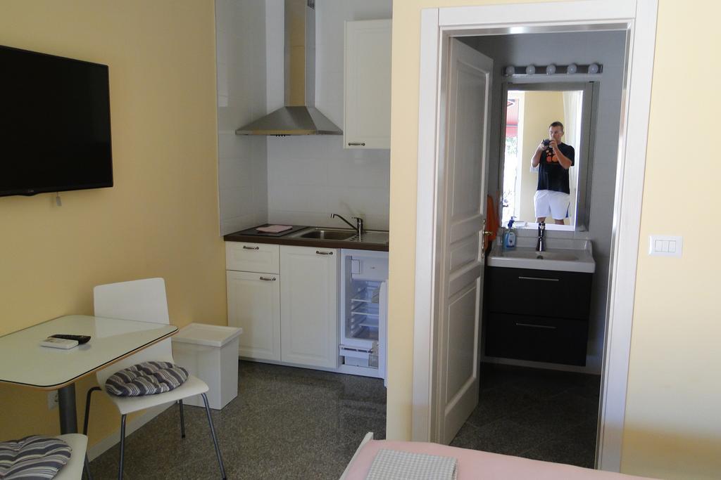 Apartments Villa Ela ウマグ エクステリア 写真