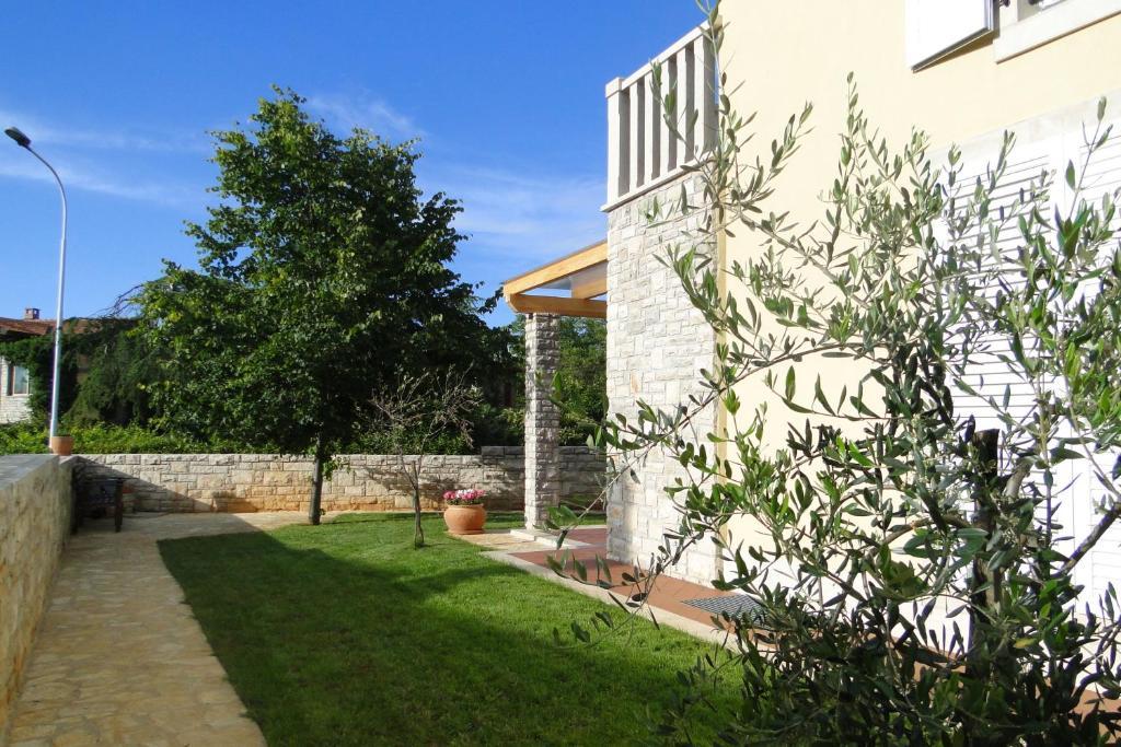 Apartments Villa Ela ウマグ エクステリア 写真