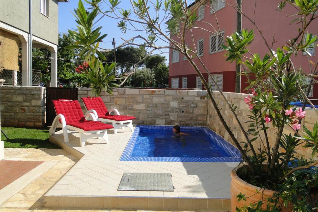 Apartments Villa Ela ウマグ エクステリア 写真