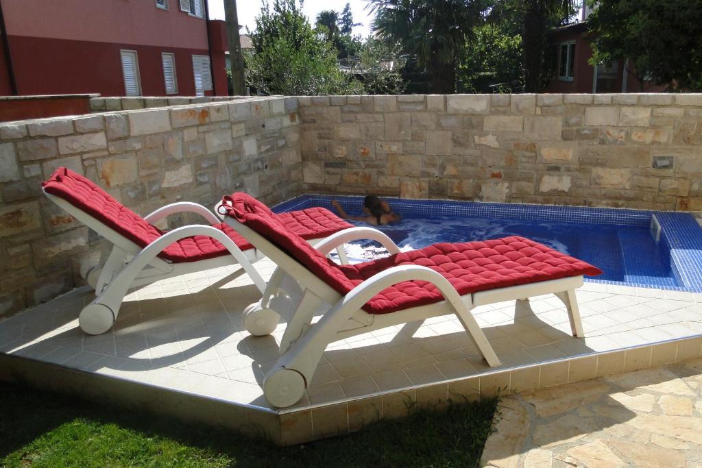 Apartments Villa Ela ウマグ エクステリア 写真